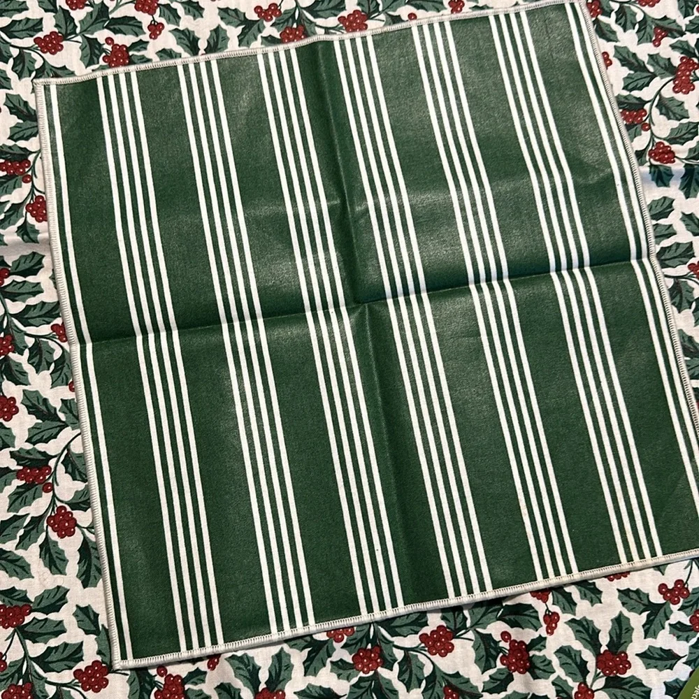 Longaberger traditional holly reversible fabric squares w/ Chilly Snowman Tie-on - Picture 4 of 7